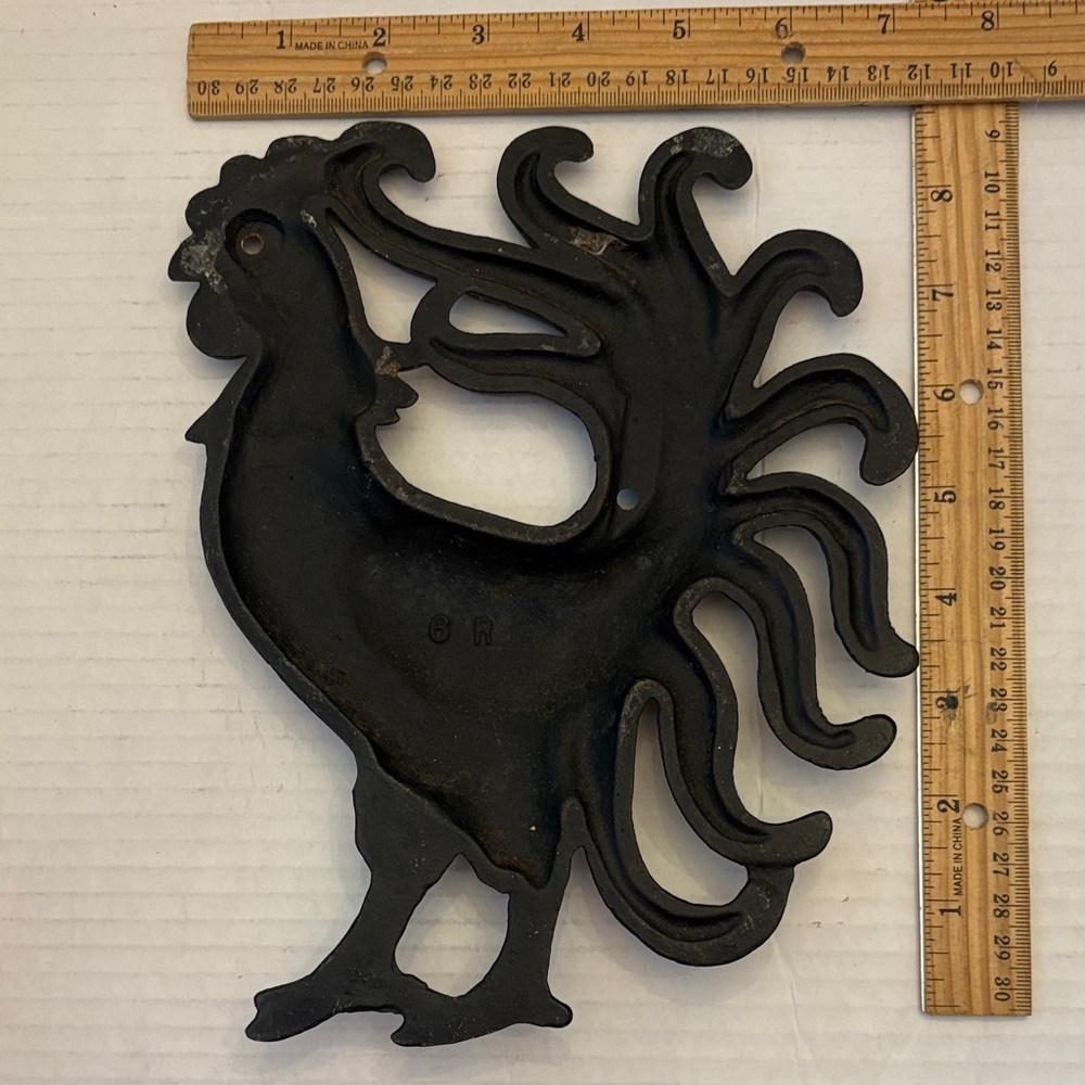 Rustic Rooster Wall Decor Cast Iron - Picture 3 of 3